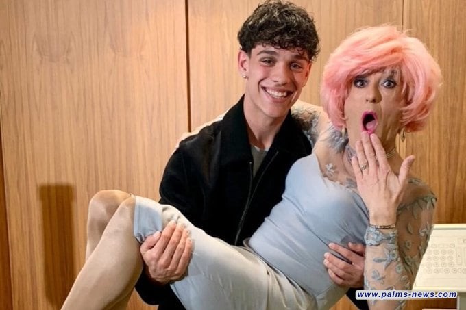 صورة تضع نجم برشلونة بمرمى الانتقادات بعد ظهوره مع ناشطة مثلية